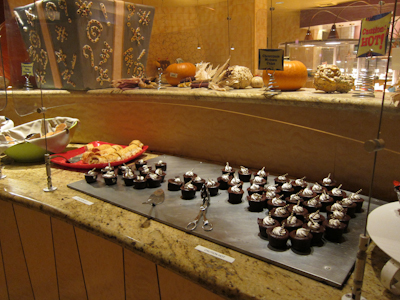 Molten lava cake, and this is just the front, people